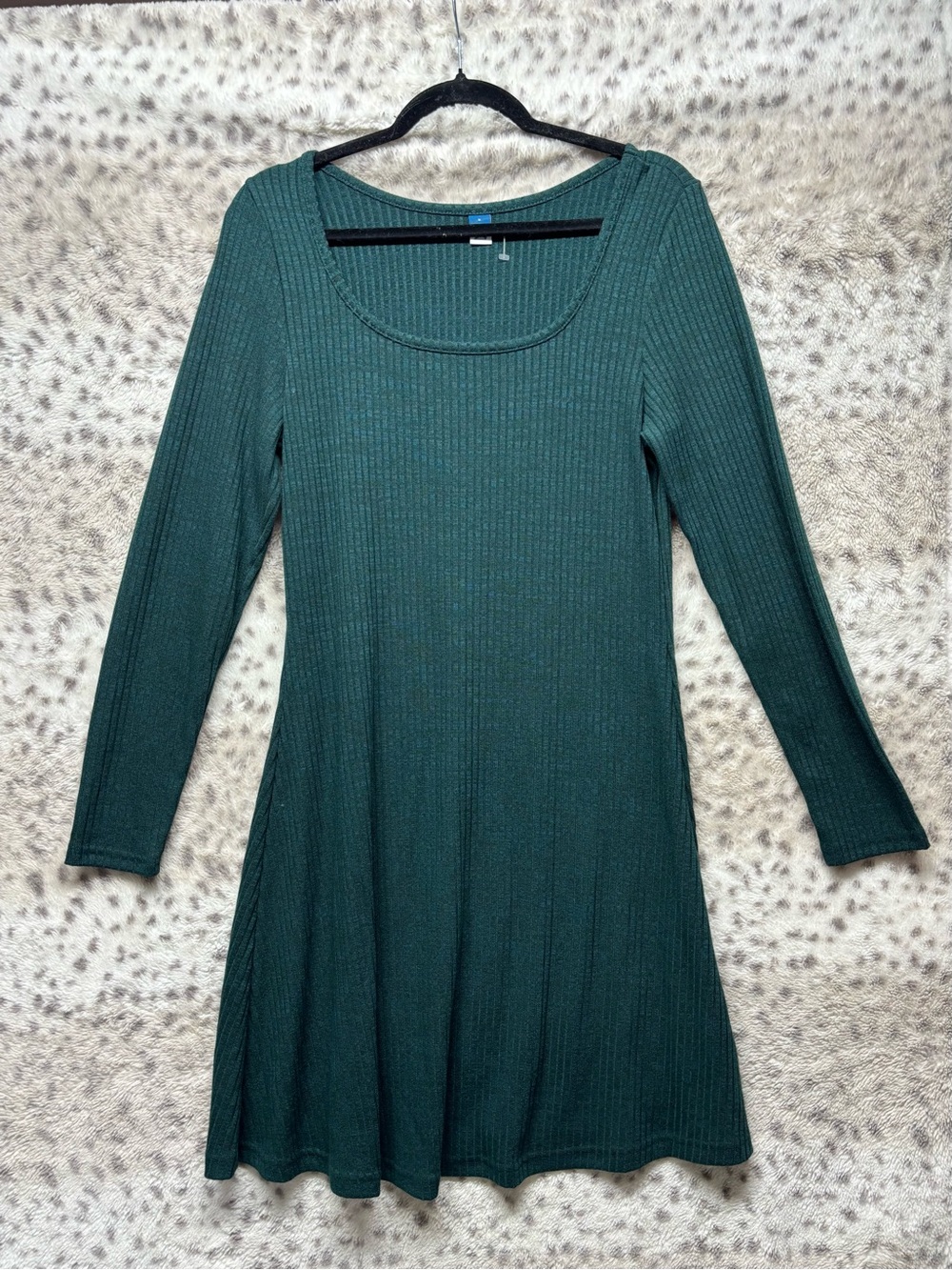 OLD NAVY RIBBED LONG SLEEVE MIDI DRESS